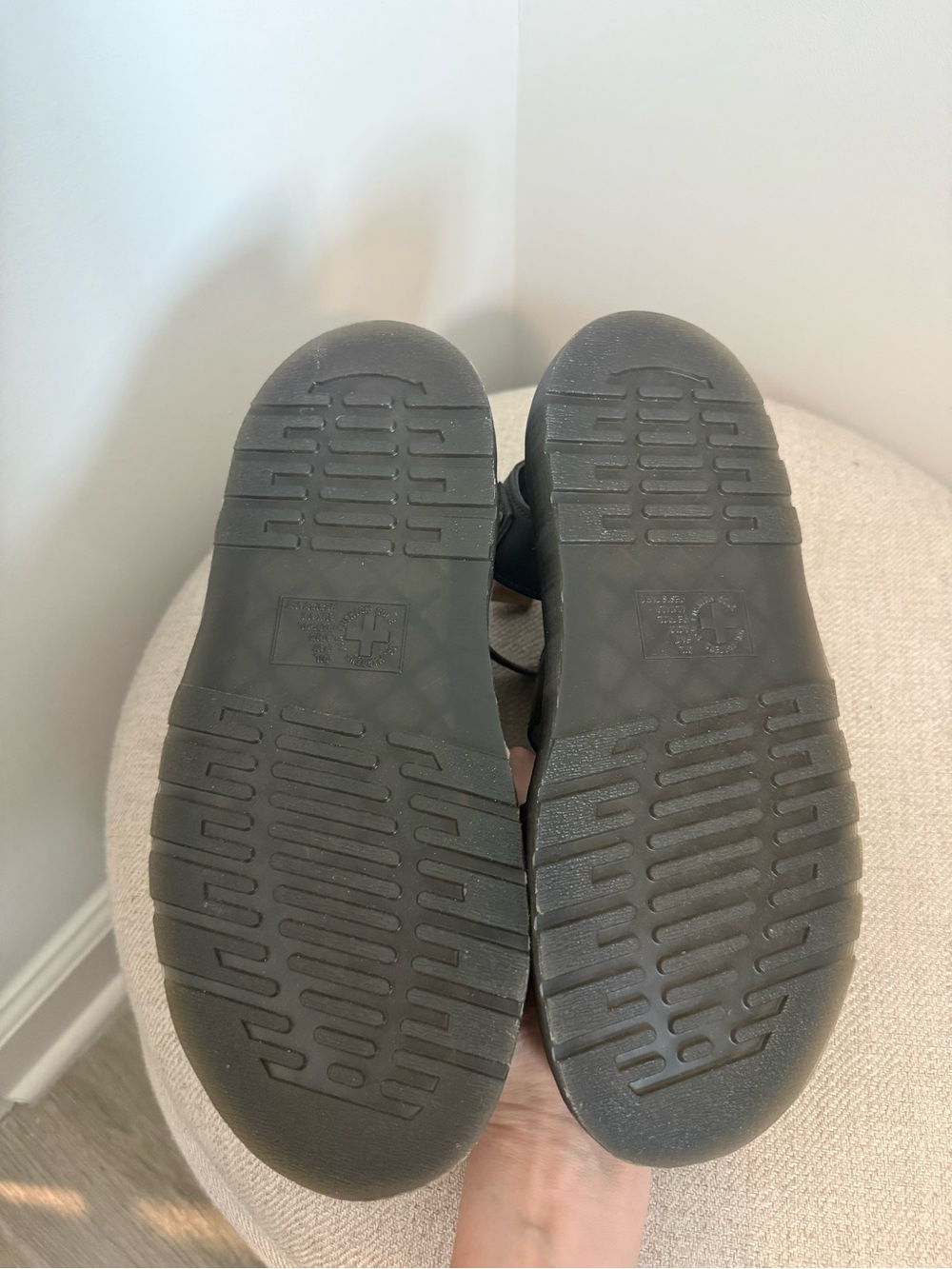 Dr. Martens Gryphon Vegan Leather Black Strap Sandals (size 6) - Picture 10 of 12